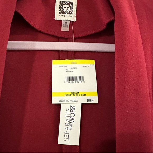 Red blazer - Picture 2 of 3